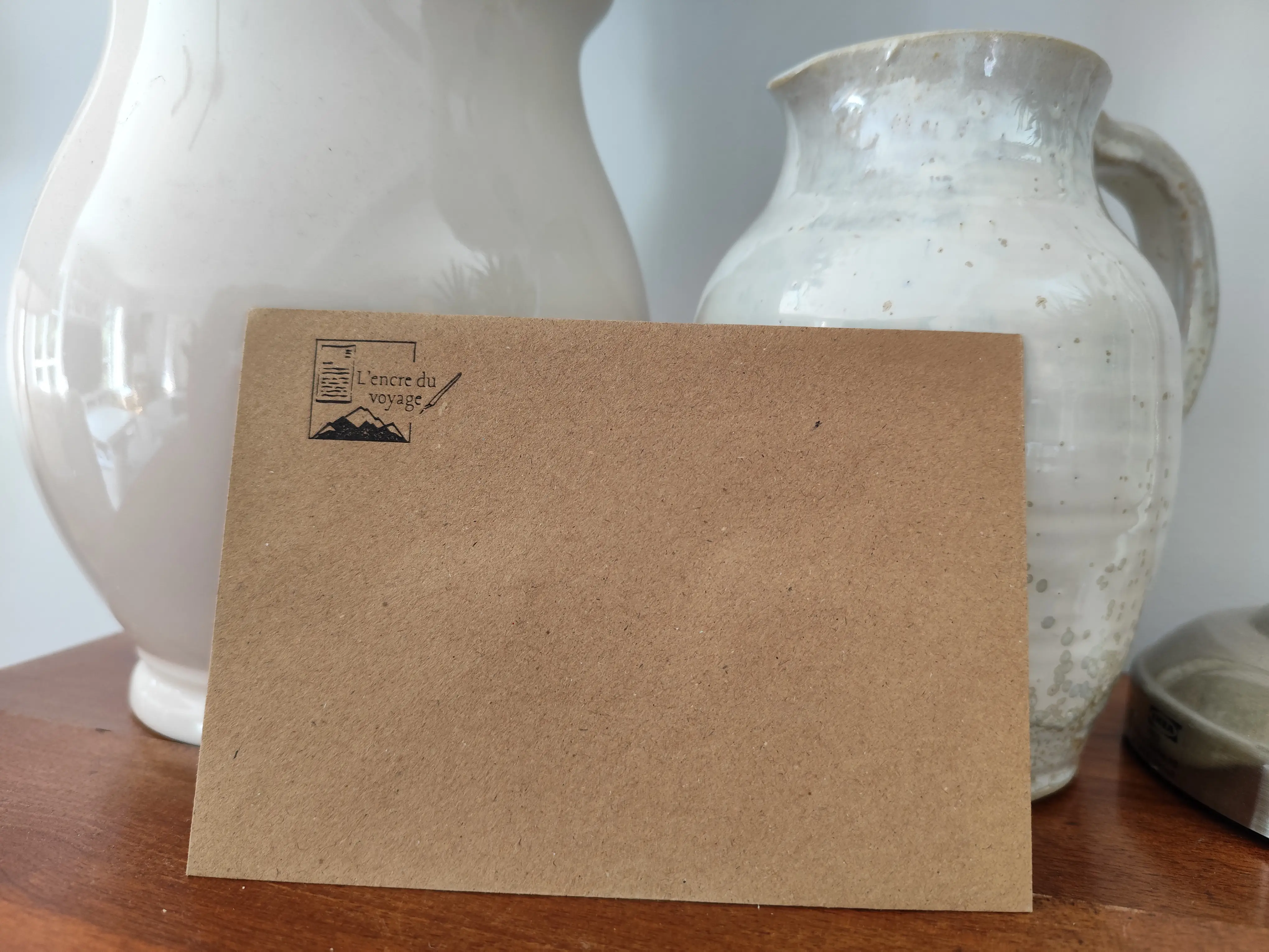 Une enveloppe kraft